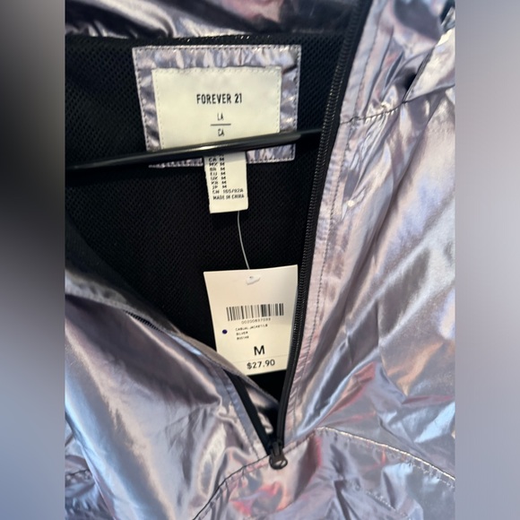 Forever 21 Wind breaker - Picture 3 of 3